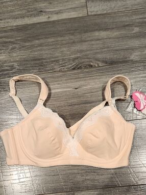 NWT Cakye Nursing Bra Women's Sz 34B Pink w/white Lace